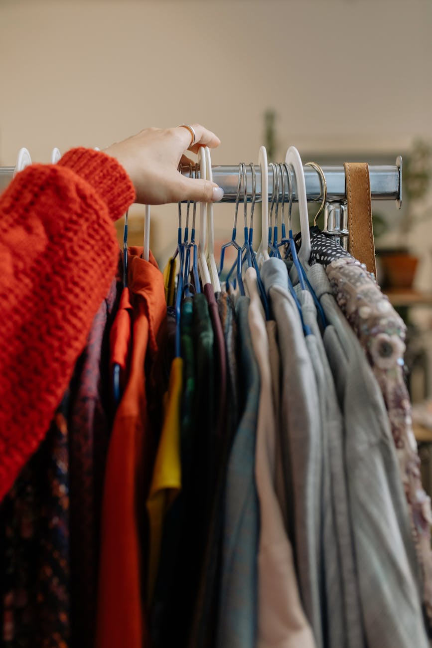 Secondhand Shopping: The Ultimate Guide to Saving Money and Time