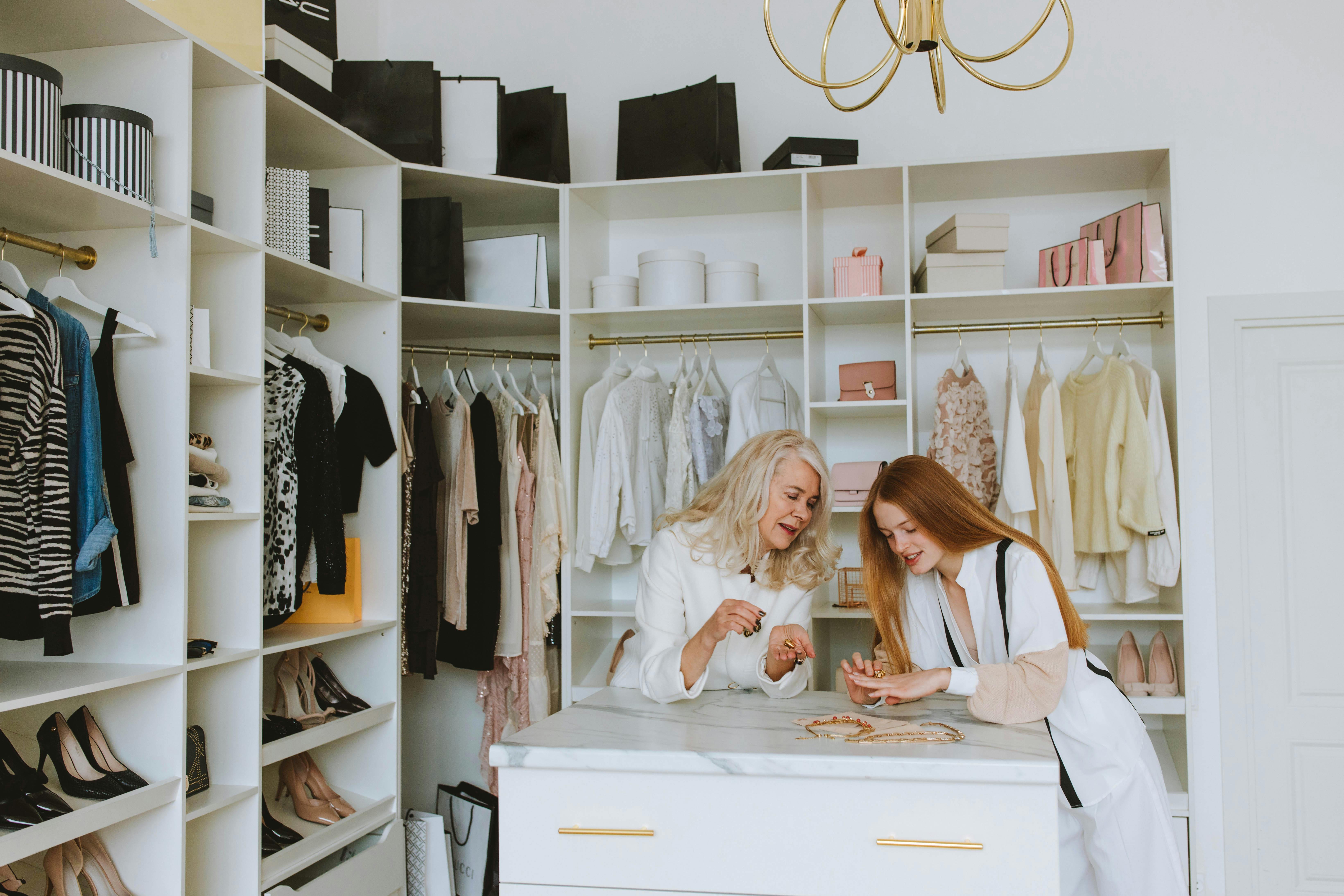 The Ultimate Guide to Building a Sustainable and Budget-Friendly Capsule Wardrobe