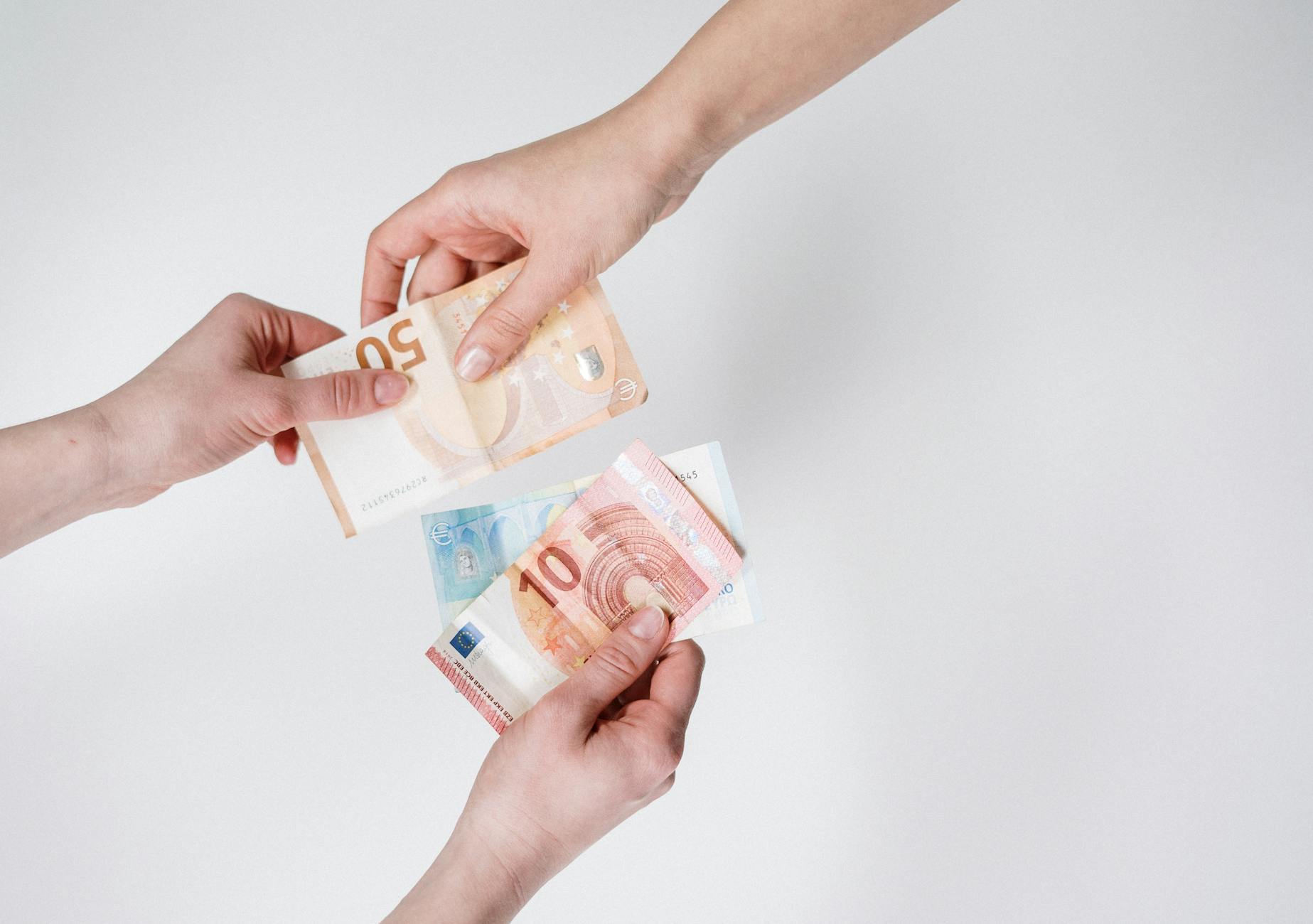 The Art of Negotiation: How to Save Money on Big Purchases